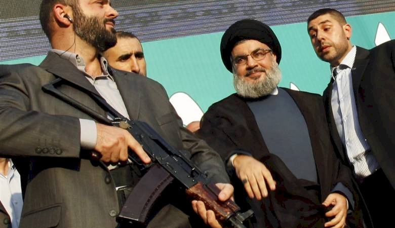 جنرال إسرائيلي : لهذا لا يرد حزب الله على القصف بسوريا