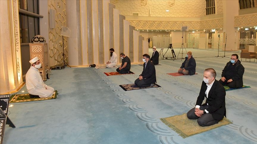 ألمانيا تعيد فتح مساجدها بعد إغلاق لشهرين