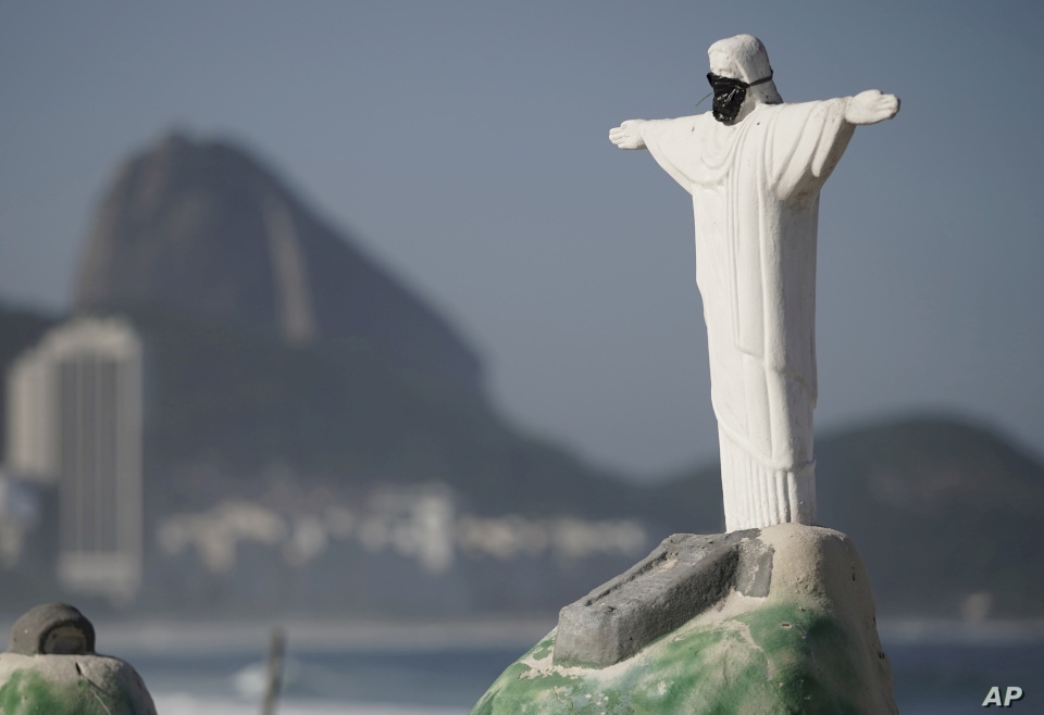 كورونا.. الحياة تعود ببطء إلى العالم