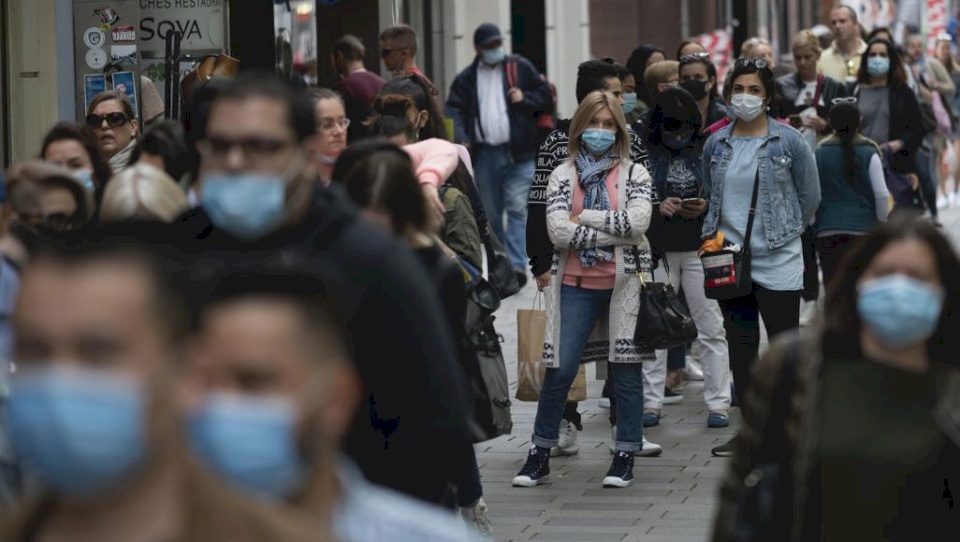 سفارة فلسطين وإقليم فتح  تُعيلان المحجورين من أبناء الجالية في النمسا