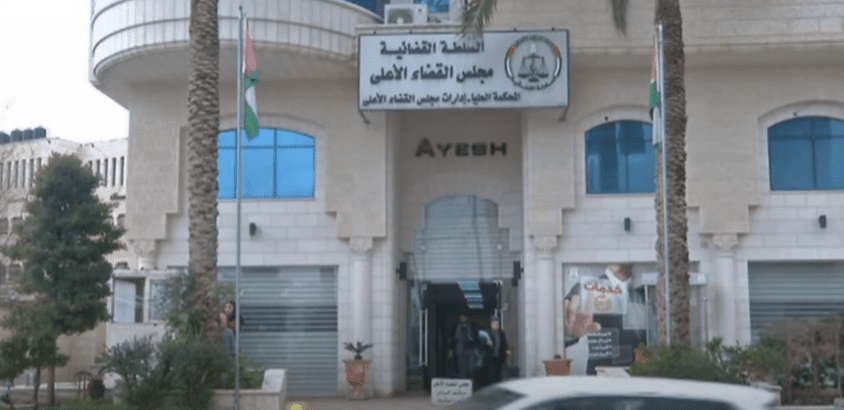 الرئيس يصدر قرارا بقانون بوقف مدد التقادم والمواعيد ووقف تأجيل الحبس في قضايا التنفيذ