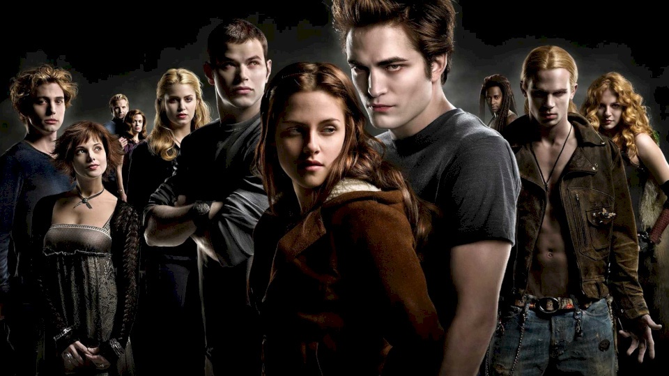 وفاة بطل "Twilight" وحبيبته في ظروف غامضة