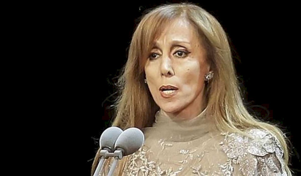 هل توفيت الفنانة فيروز؟