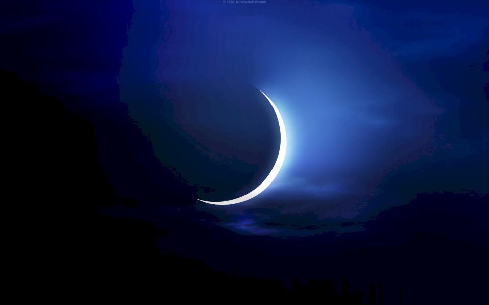 صورة- بالدليل العلمي: الدول التي أعلنت العيد اليوم أخطأت