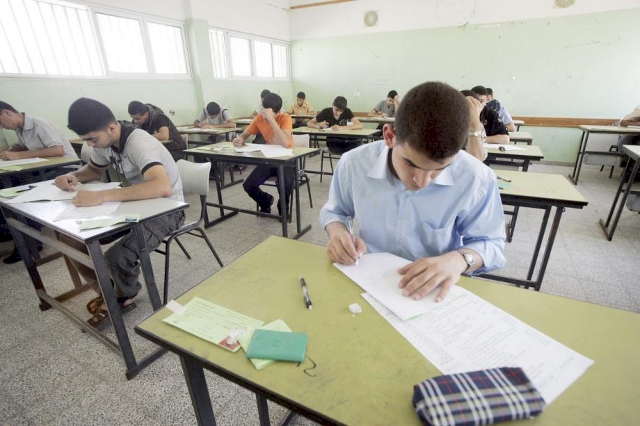 78.400 طالب يتوجهون لأداء أول امتحان بالثانوية العامة