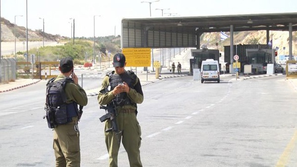 الاحتلال يُطلق النار على شاب في طولكرم 