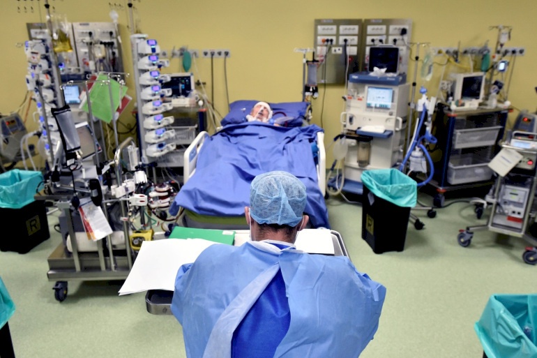 الخارجية: 109 حالات وفاة و1752 إصابة بصفوف جالياتنا في العالم