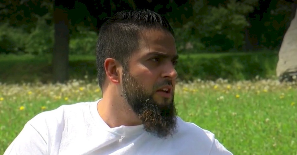 أول تعليق للفلسطيني الذي تسبب في مقتل فلويد  بعد عن أبلغ الشرطة عنه بسبب 20 دولار