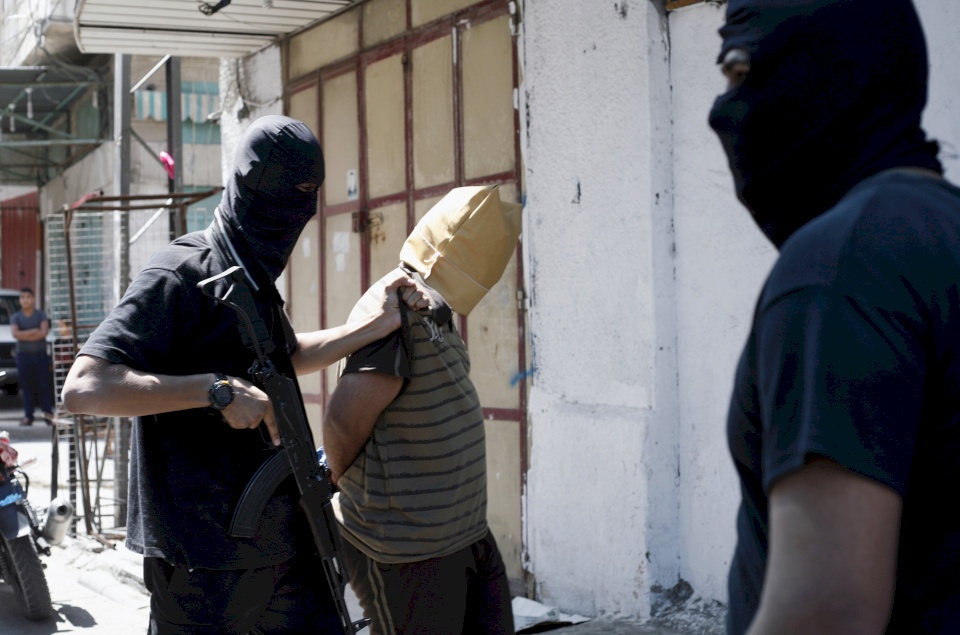 إسرائيل تحاول تجنيد جواسيس" أون لاين" في غزة