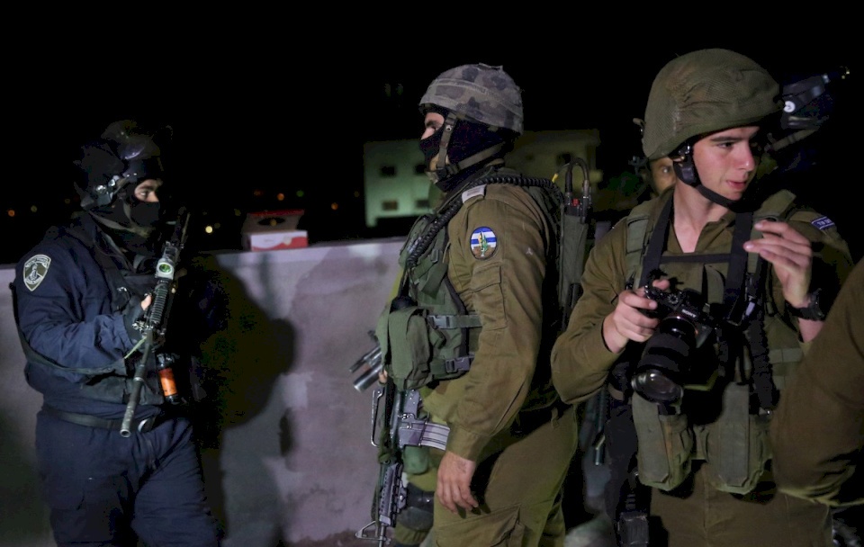 الاعتقالات مستمرة 