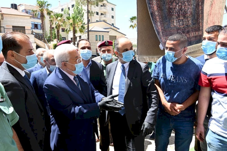 الرئيس يؤكد  على ضرورة الالتزام بشروط السلامة العامة