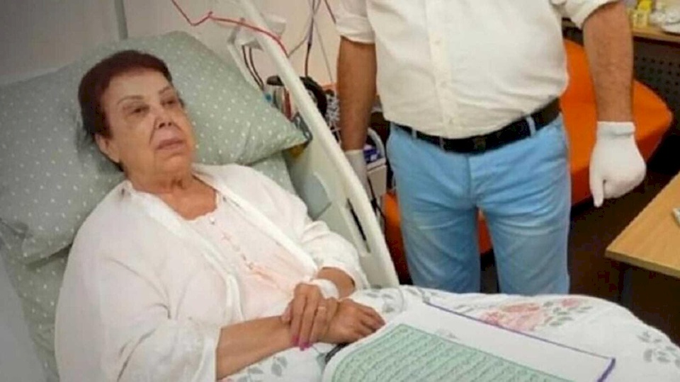 مفاجأة غير سارة..فيروس كورونا يفتك بطبيب رجاء الجداوي