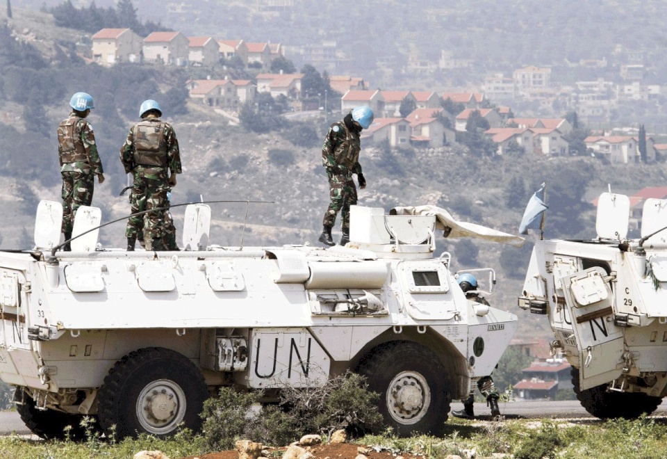 قوات السلام الأممية: على إسرائيل وقف طلعاتها الجوية فوق لبنان