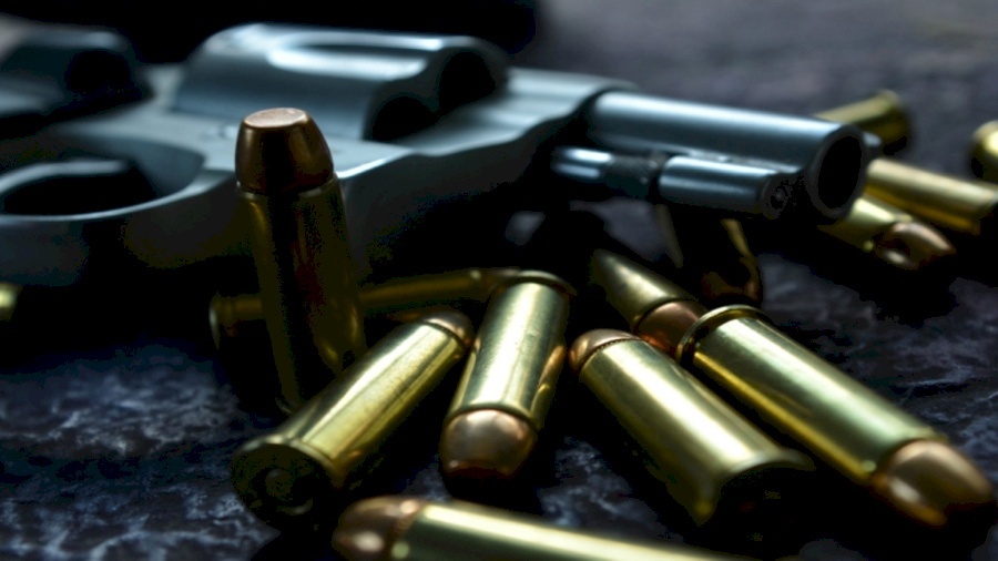 قتيل وثلاثة جرحى باطلاق نار  في العيزرية