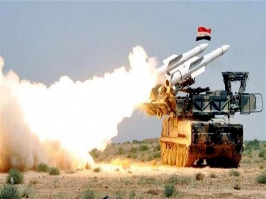 الدفاعات الجوية السورية تتصدى لأهداف معادية 