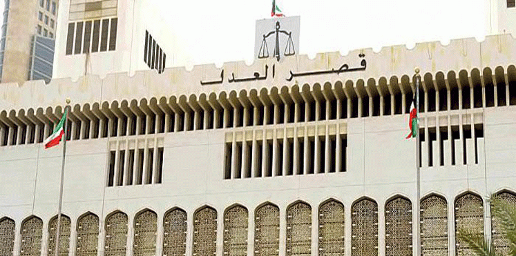 أغرب قضية بتاريخ الكويت.. متزوجة من رجلين وعملت بوظيفتين