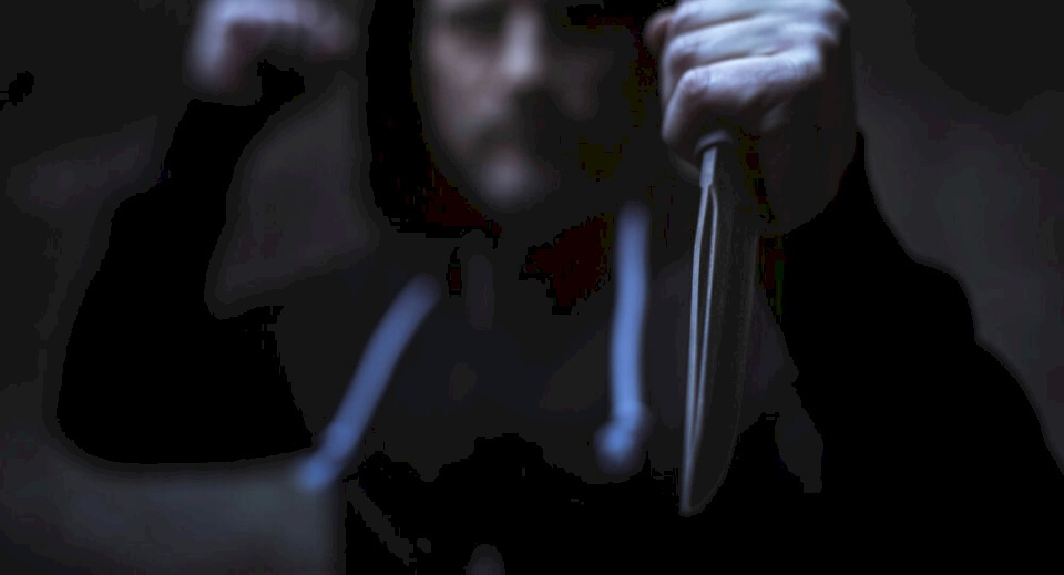 جريمة بشعة تهز دولة عربية.. رجل يقتل زوجة شقيقه والسبب صادم! 