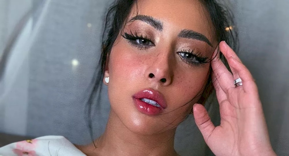شاهد- فنانة خليجية تحقق حلمها الذي طال انتظاره