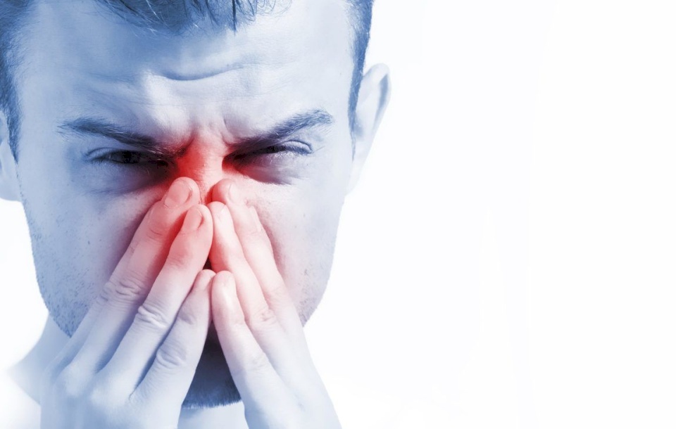 كيف تفرق بين التهاب الأنف التحسسي وكورونا؟