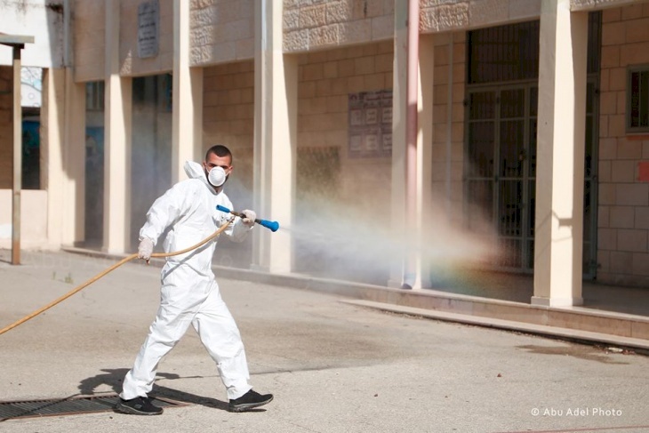 تشديد إغلاق مخيم الجلزون بعد تسجيل إصابة بكورونا