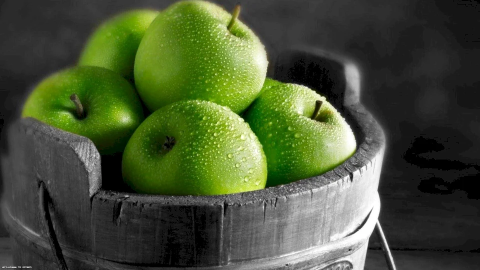11 Foods and Drinks That May Help You Live Longer