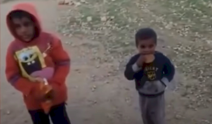 فيديو عنصري لممثل إسرائيلي تجاه "أطفال البدو" يثير غضبا واسعا