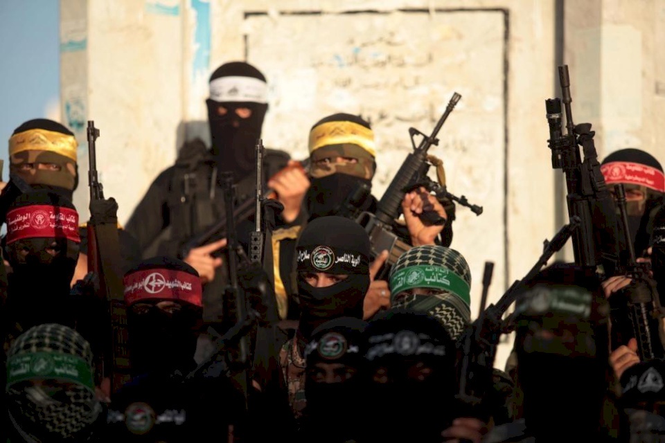 حماس: قناة "العربية" تقود حملة تضليل وتشويه