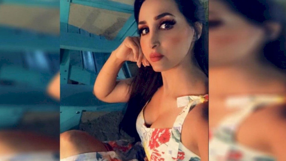 فيديو: هند القحطاني تثير الجدل بالترويج لنوع جديد من "حمالات الصدر"