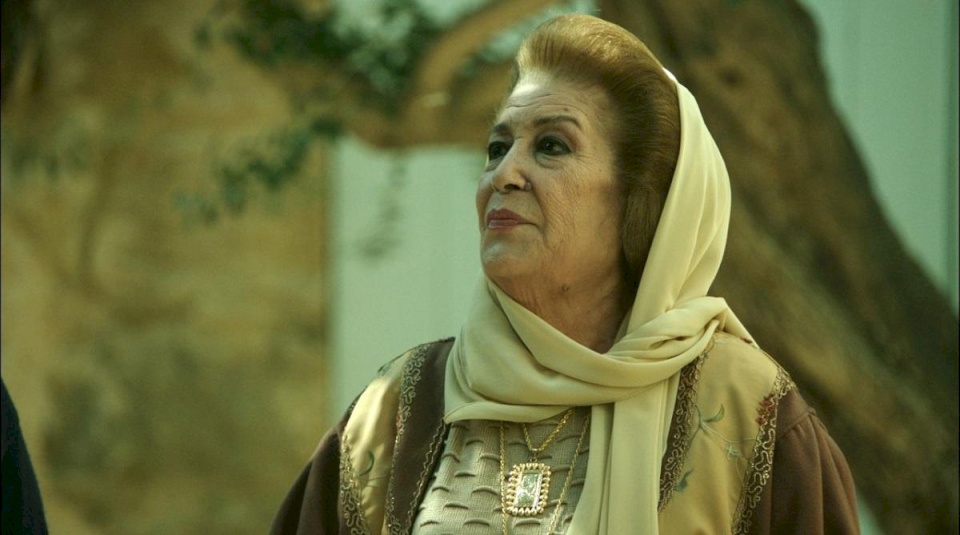 "لا أرغب في دخول هذا العالم"... منى واصف تحسم جدل اختفائها