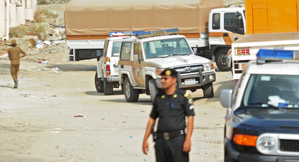 جريمة تهز السعودية .. والدان يعودان إلى المنزل ليكتشفا مقتل ابنائهما الخمسة