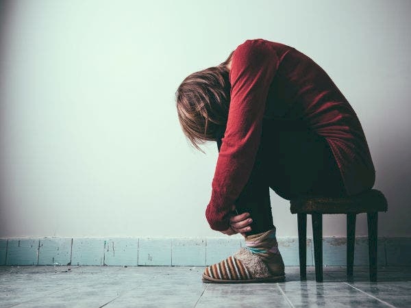 انتبه.. شعرة واحدة تفصلك عن الاكتئاب
