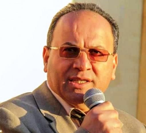 زكارنه : يطالب الحكومة بصرف رواتب الموظفين عبر البريد