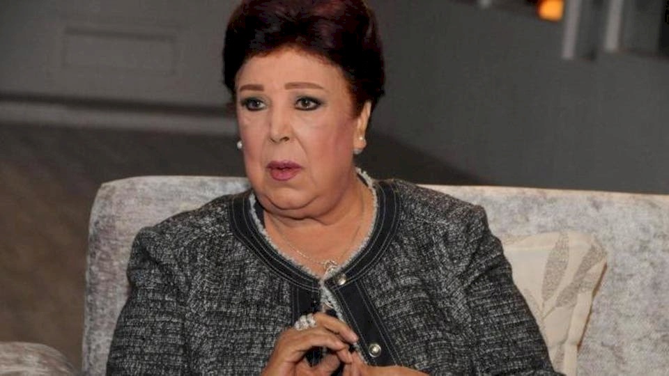 شاهد..رجاء الجداوي في صور نادرة مع زوجها في رحلة حج