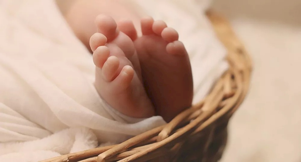 عادة شائعة قد تقتل طفلك الرضيع!
