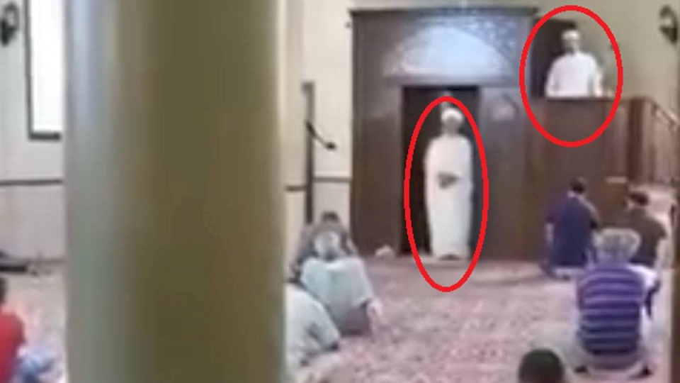 فيديو: خطيبان يلقيان خطبة الجمعة معا في مسجد واحد