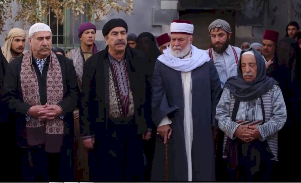 مفاوضات لعودة بعض نجوم باب الحارة.. وهؤلاء انضموا له