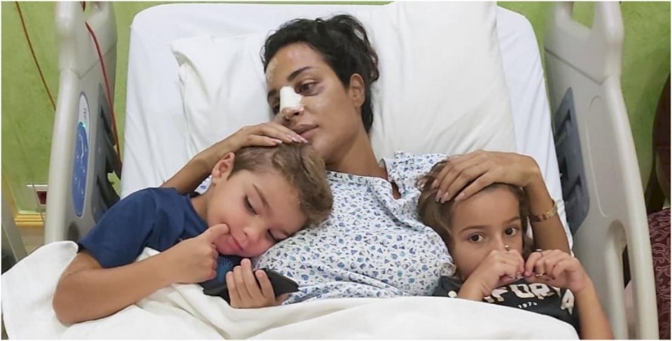 صورة| نادين نجيم تستشيط غضبًا على متابع: يا حيوان يا زبالة بدعس بنص قلبك!