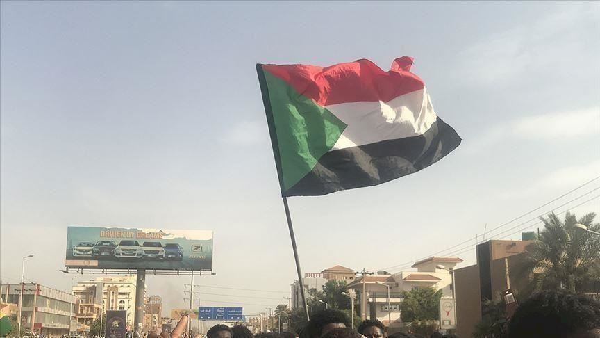 بعد رفضها التطبيع مع إسرائيل .. فلسطين تُحيي السودان