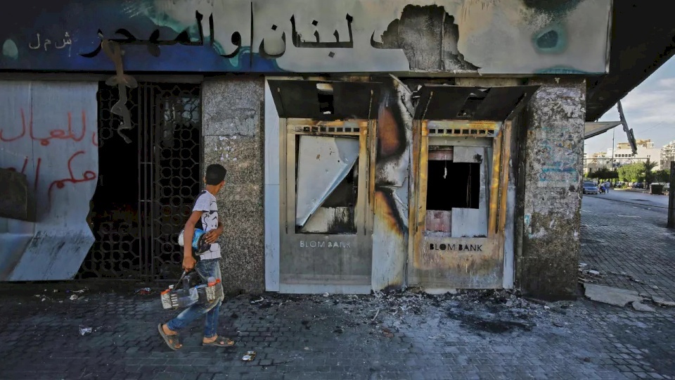 تحذيرات من مجاعة في لبنان بعد انفجار المرفأ