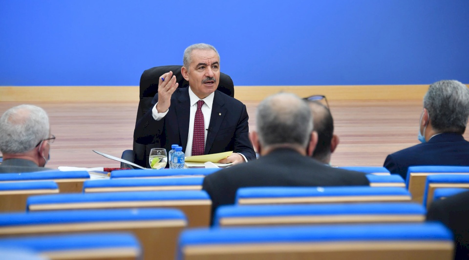 قرارات الحكومة: تعيين معلمين ووفد لغزة يضم 5 وزراء