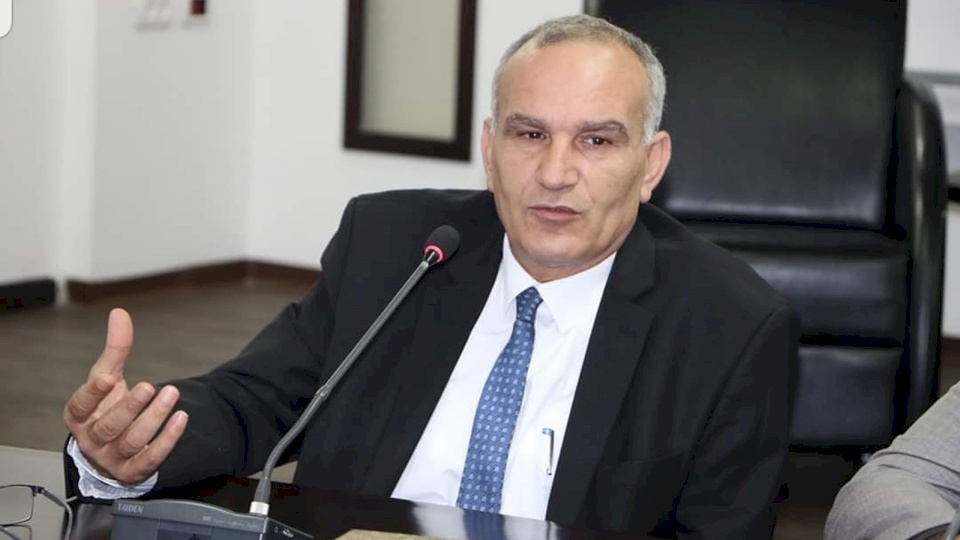 وزير الاتصالات يُبشر الفلسطينيين بقرب الـ 4G