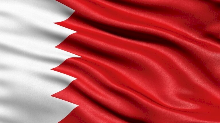 شاهد- فنان إسرائيلي يُغني  النشيد الوطني للبحرين