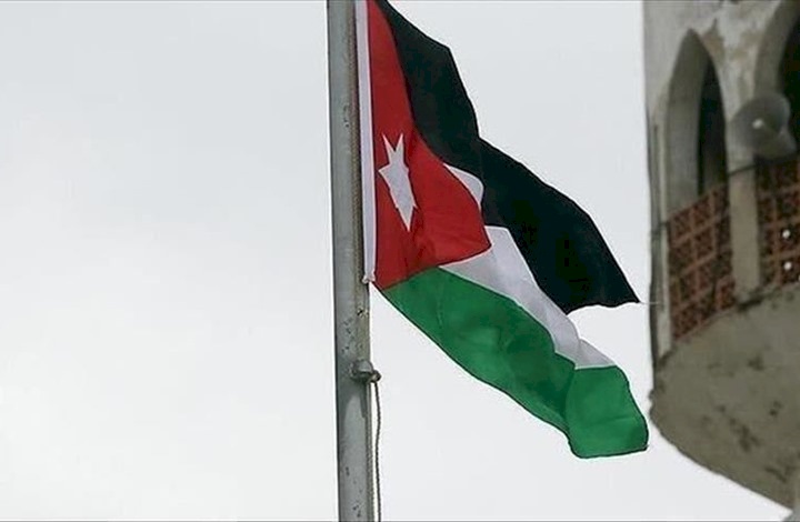 حادثة تهز الاردن ...طالب يحرق نفسه بعد رفض رئيس الجامعة مقابلته
