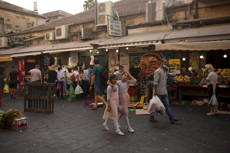 تقرير: إسرائيل فقدت السيطرة على كورونا 