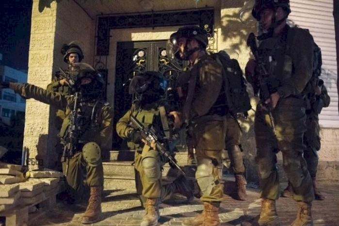 اعتقالات في  عدة مناطق بالضفة