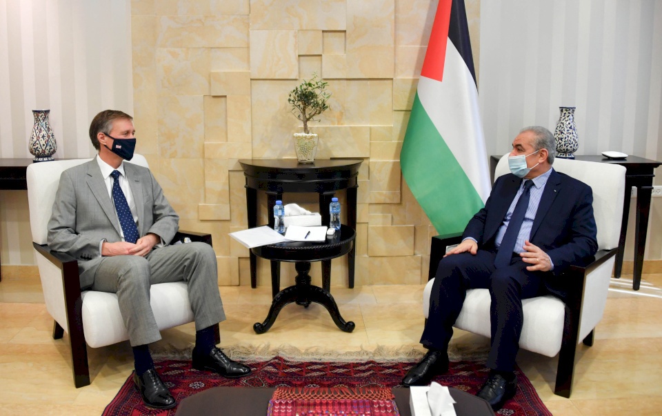 رئيس الوزراء عن أموال المقاصة: نرفض الابتزاز