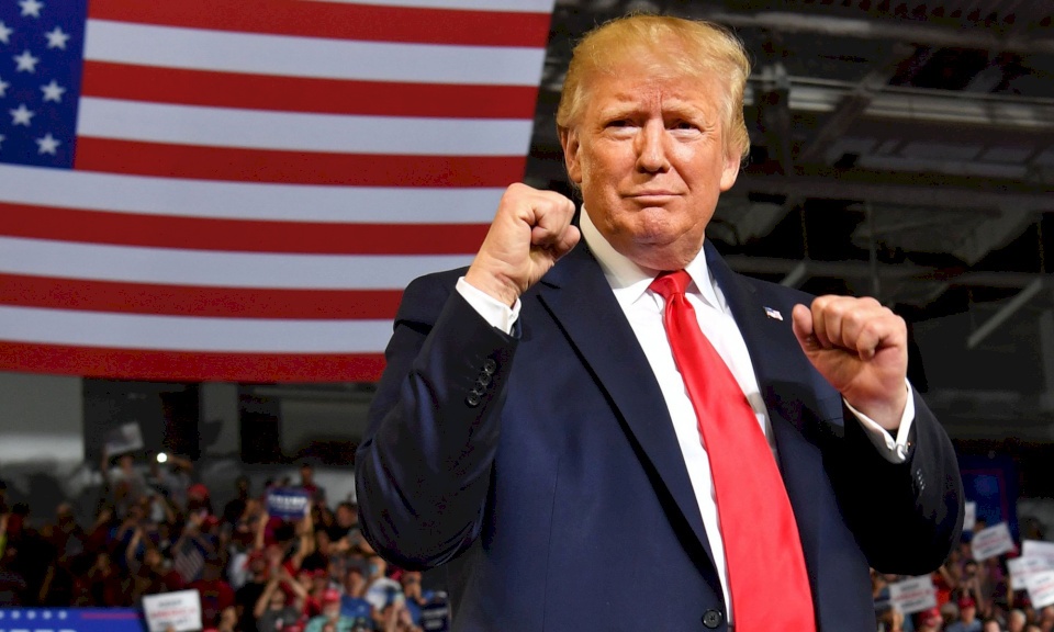 ترامب يرفض التعهد بنقل سلمي للسلطة إذا خسر الانتخابات!