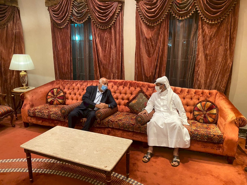 100 ألف مسحة فحص كورونا من قطر لاتحاد كرة القدم