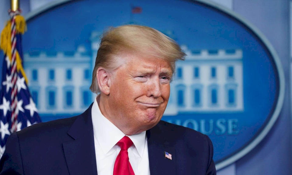 ترامب في تصريح مثير للجدل: أعتزم البقاء في الحكم 12 عاماً !