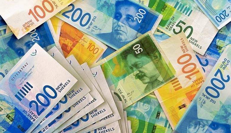 سلطة النقد تصدر تعميماً هاماً بشأن الخصم من الرواتب